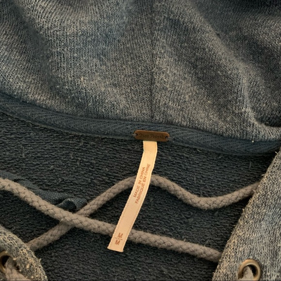 FREE PEOPLE - Hooded Sweatshirt ✨ - Picture 4 of 6